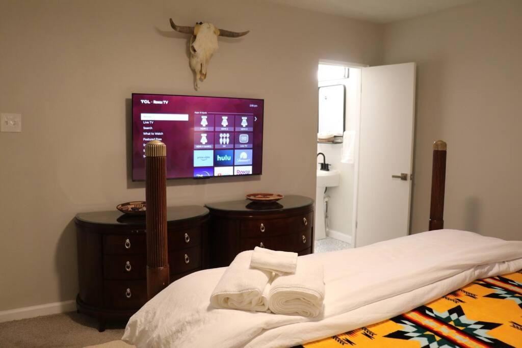 Cowboy Den-Hot Tub-Game Room-Pet Friendly-No Pet Fees! Albuquerque Exterior foto