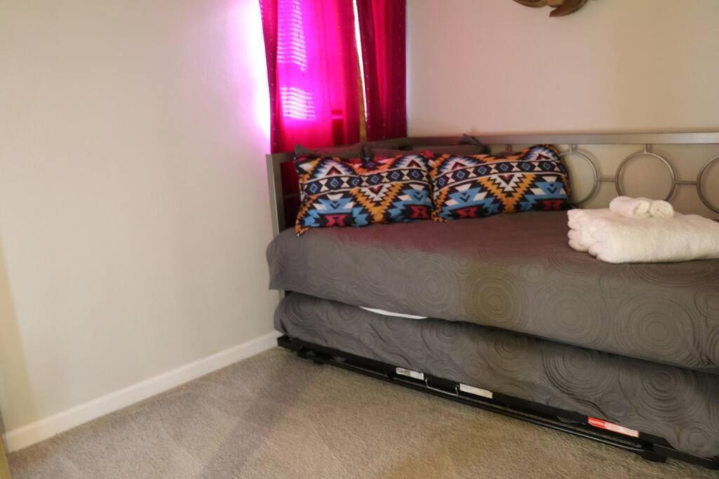 Cowboy Den-Hot Tub-Game Room-Pet Friendly-No Pet Fees! Albuquerque Exterior foto